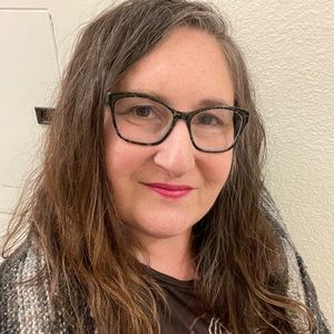 Meet your Posher, Alison